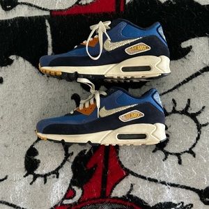 Nike Air Max 90 Premium SE 'Game Royal Light Cream' 858954-400.
